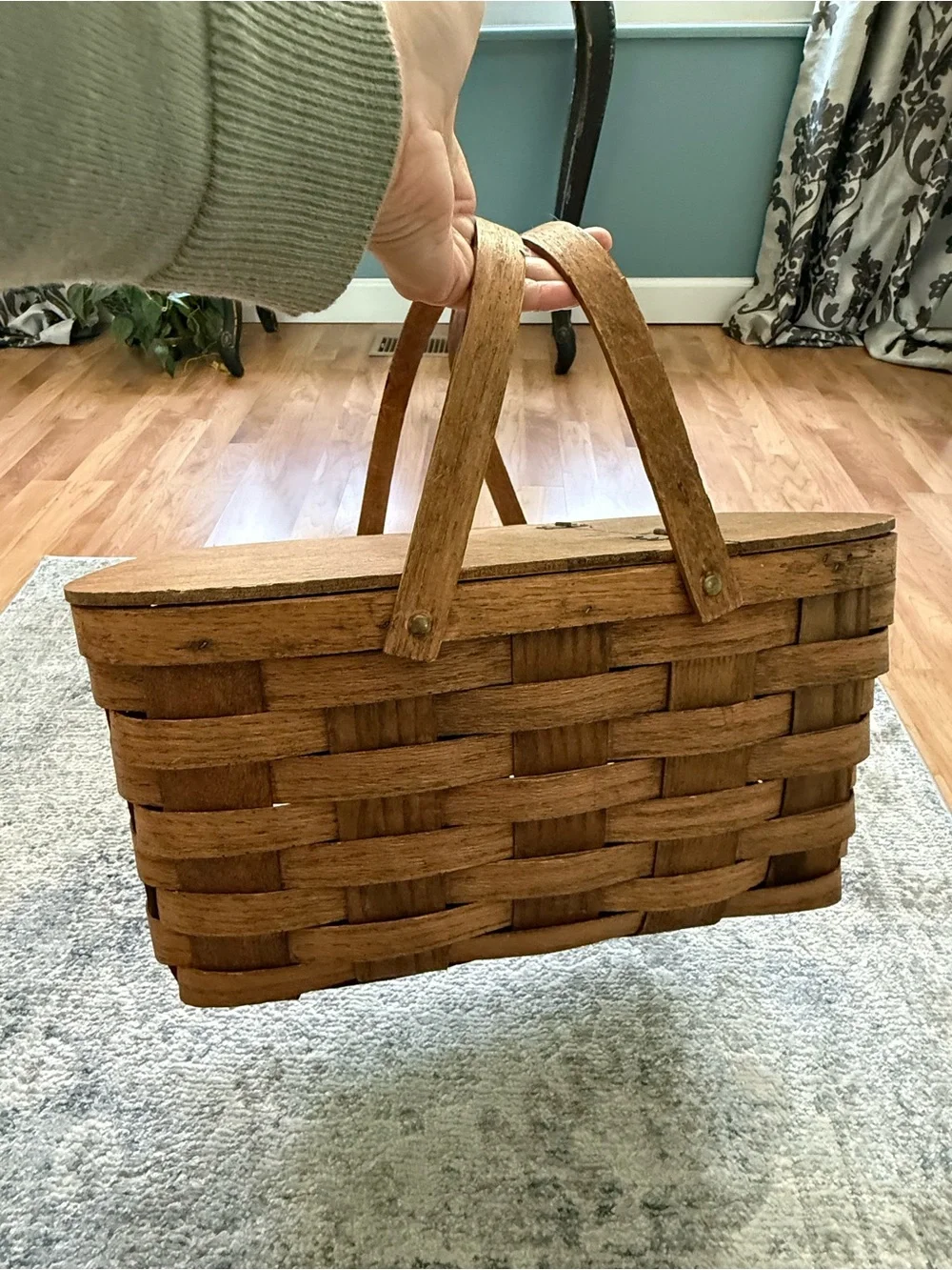 Vintage Large Woven Splint Wood Picnic Basket Double Swing Handle